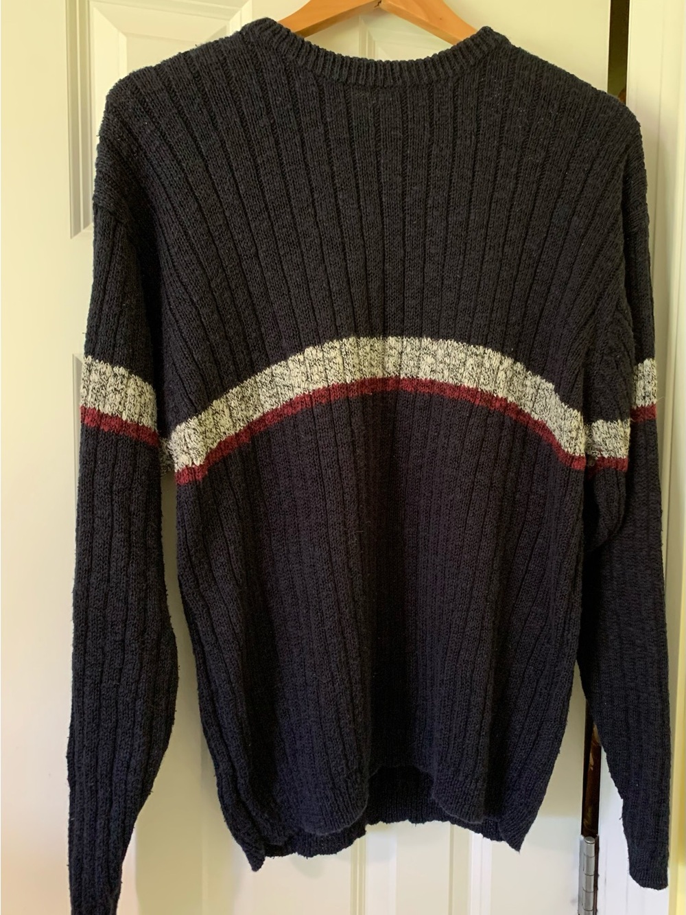 VTG County Seat Navy Cable Knit Sweater, Round Collar, Classic Color Stripes